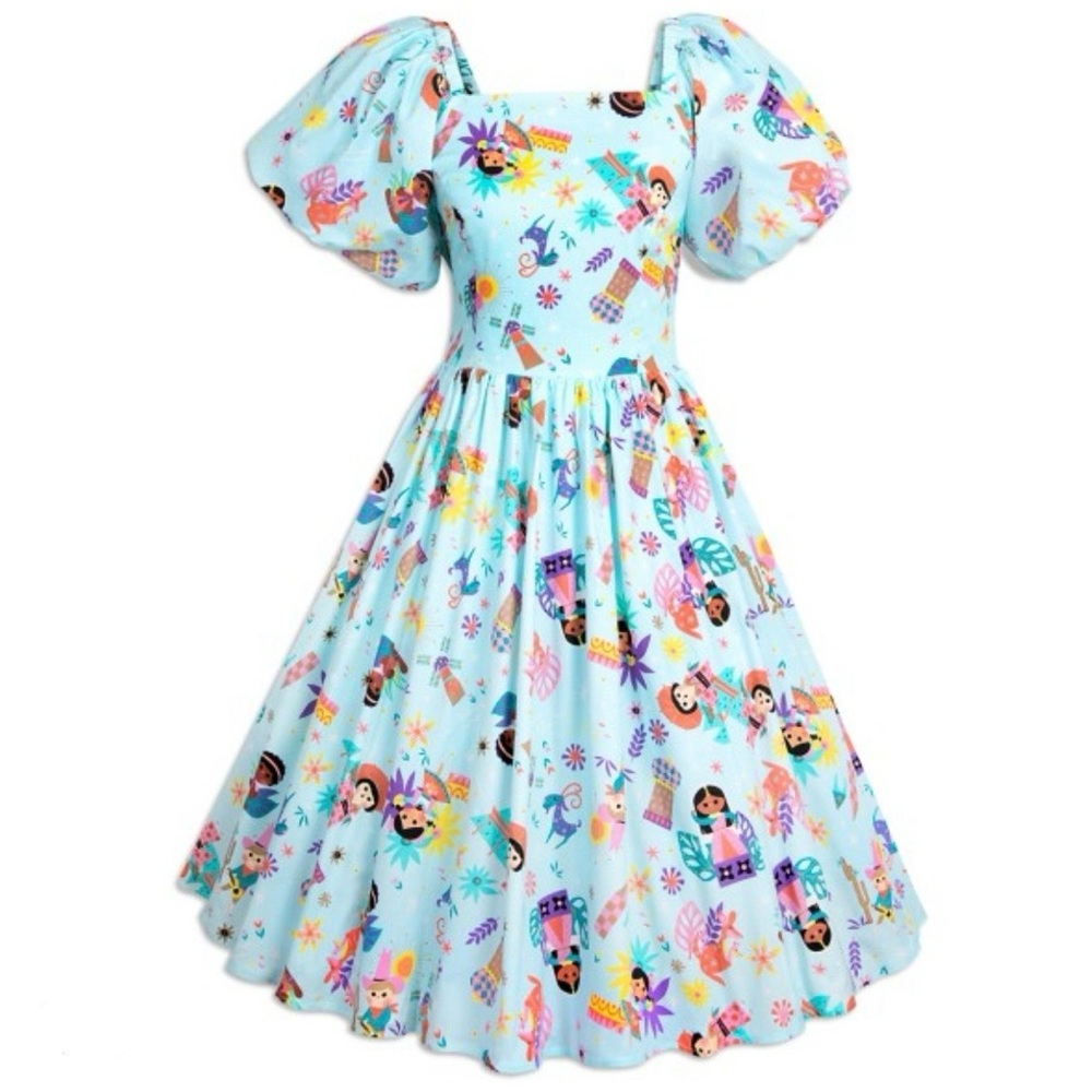 NWT: Disney small world dress